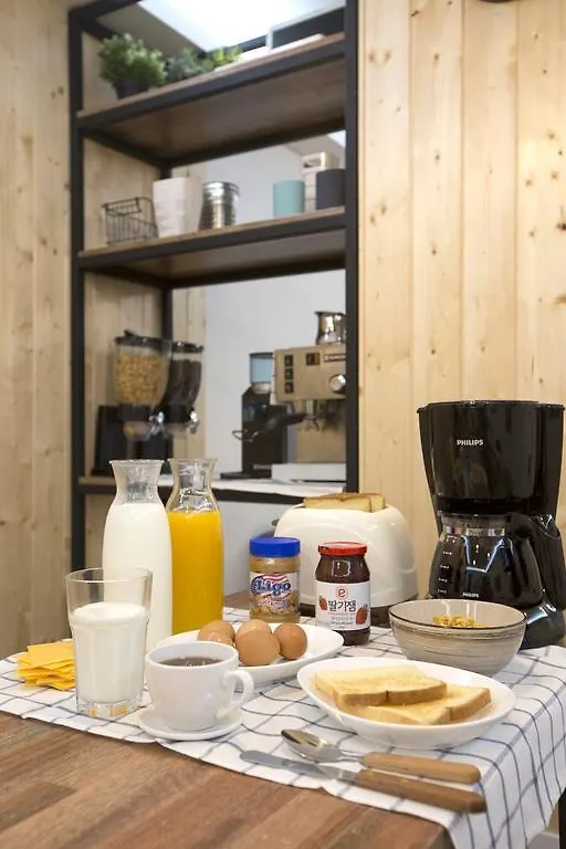 Gasthof 24 Guesthouse Sinchon Seoul