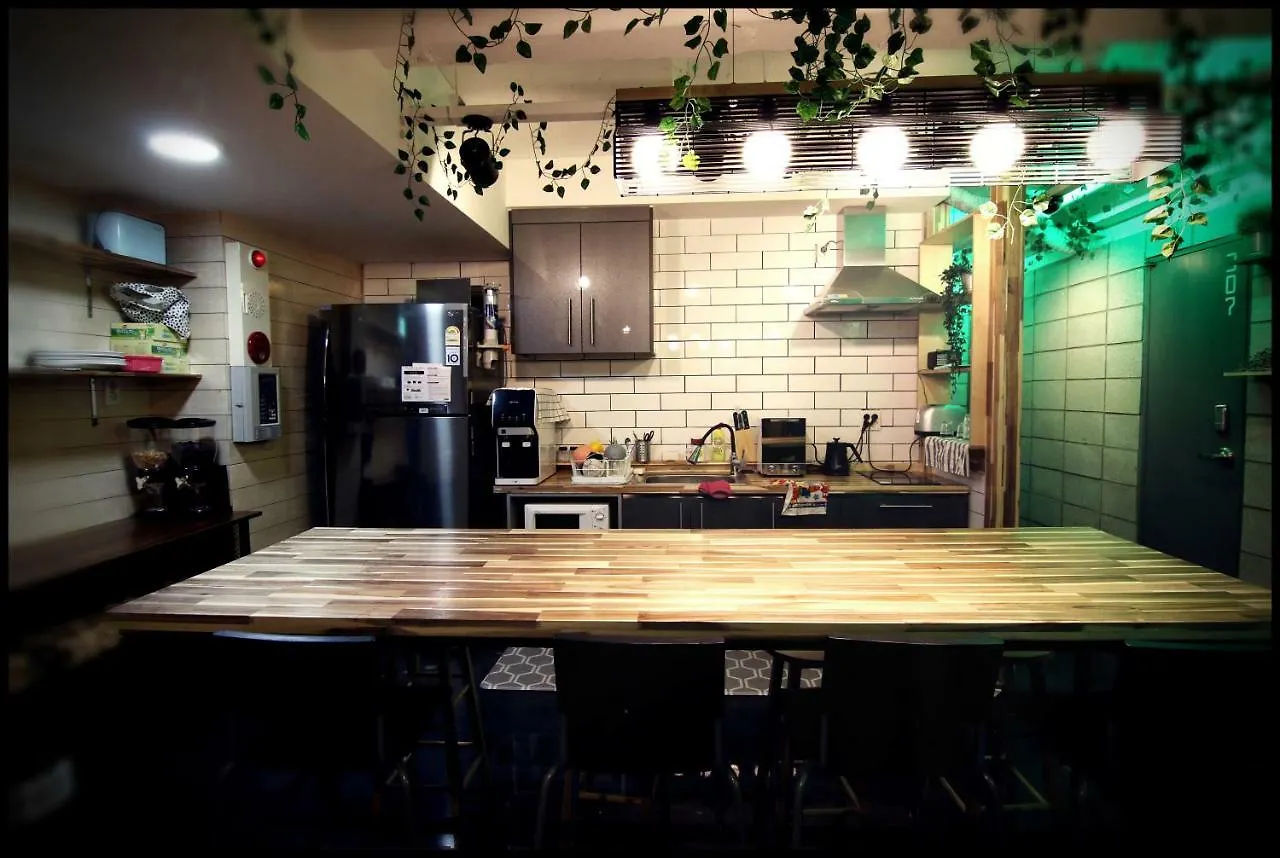 Gasthof 24 Guesthouse Sinchon Seoul